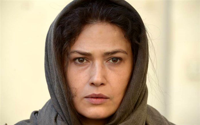 لادن مستوفی به «برف آخر» پیوست