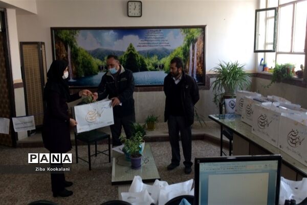 توزیع اقلام بهداشتی در مدارس شهرستان قدس