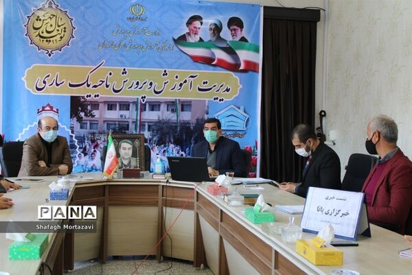 نشست دانش‌‌آموزان خبرنگار شهرستان ساری با سرپرست آموزش و پرورش