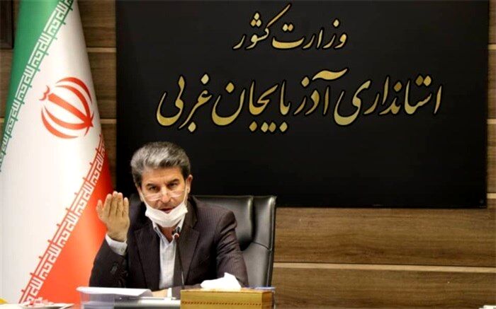 نهضت تهیه تبلت برای دانش آموزان محروم شروع به‌کار کند