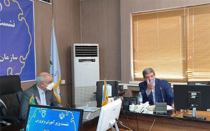 ارائه خدمات حمایتی و خدمات توان‌بخشی درون و برون مدرسه‌ای