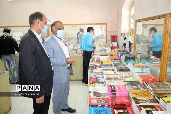 رونمایی از کتاب استاد حیدر عرفان در دشتستان