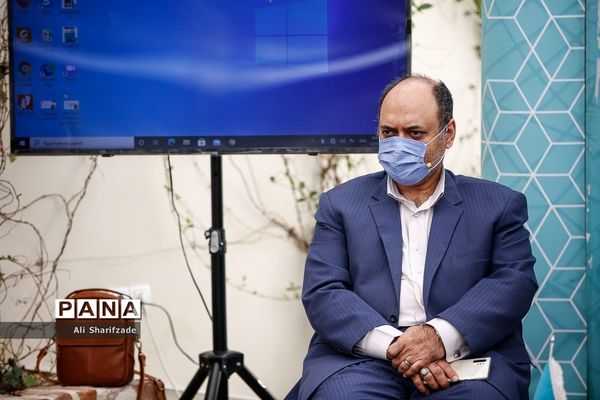 نشست ترویج علم بنیاد مصطفی و تشریح روش های ساخت واکسن کرونا