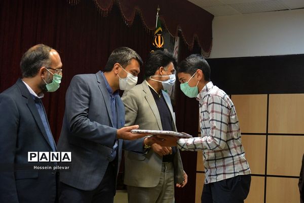 اختتامیه نمایشگاه مدافعان انقلاب اسلامی در بیرجند استان خراسان جنوبی