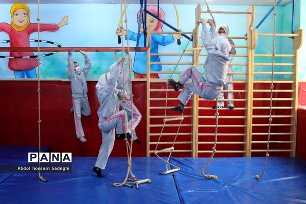 افتتاح کلاس درس تربیت بدنی در سازه مدرسه دبستان دخترانه شهید فولادی 1 بوشهر