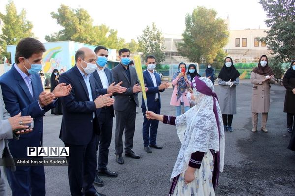 افتتاح کلاس درس تربیت بدنی در سازه مدرسه دبستان دخترانه شهید فولادی 1 بوشهر