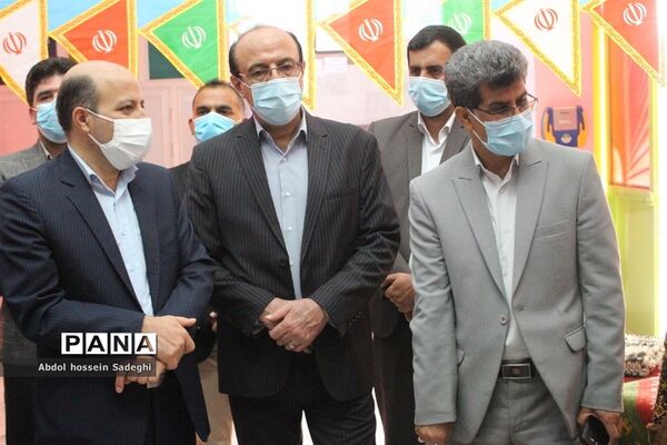 بازدید مدیرکل تربیت بدنی و فعالیت‌های ورزشی وزارت آموزش و پرورش  از مدرسه شهید معینی  بوشهر