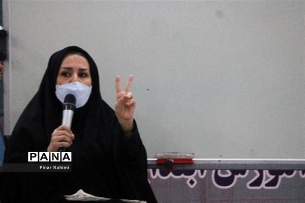 آیین رونمایی و انتشار مجموعه آثار تولید محتوای الکترونیکی آذربایجان شرقی