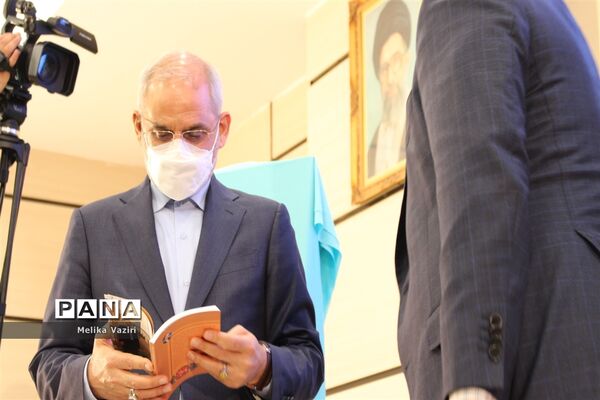 افتتاح مدارس باحضور وزیر آموزش و پرورش و معاون نوسازی و تجهیز مدارس کشوردر زنجان