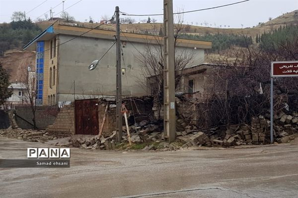 تخریب دیوار باغ ها و خسارت سنگین به  امکان تفریحی شهر سی سخت بر اثر زلزله