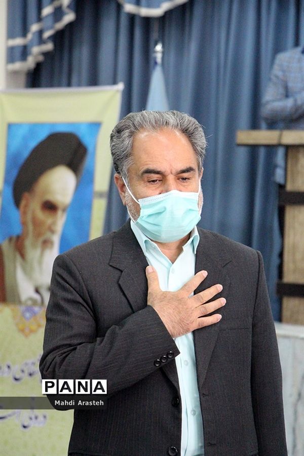 تقدیر ازرتبه‌های برترکنکورسال جاری دبیرستان استعدادهای درخشان