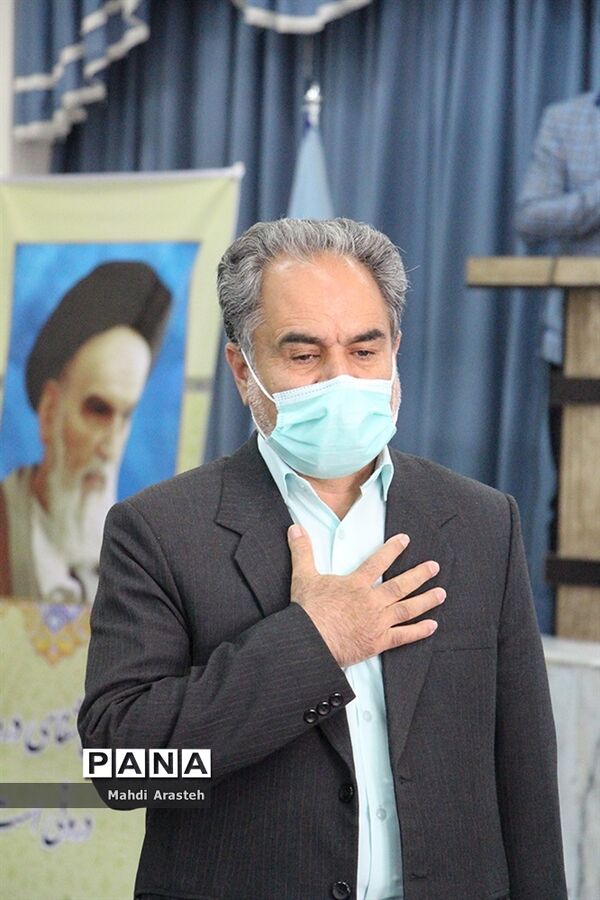 تقدیر ازرتبه‌های برترکنکورسال جاری دبیرستان استعدادهای درخشان