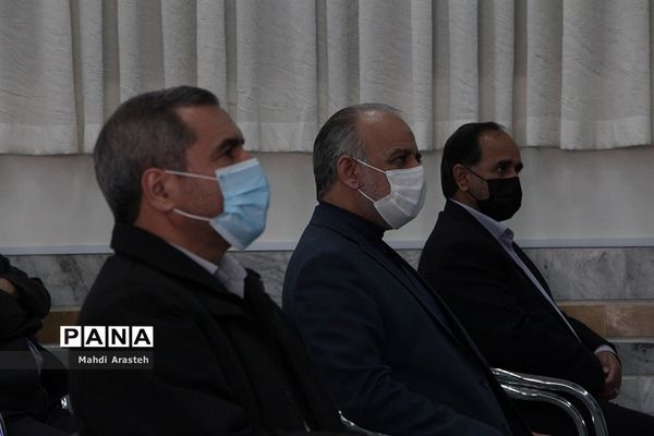 تقدیر ازرتبه‌های برترکنکورسال جاری دبیرستان استعدادهای درخشان