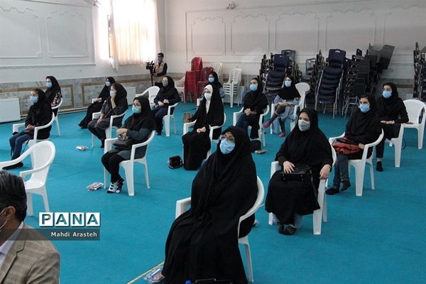 تقدیر ازرتبه‌های برترکنکورسال جاری دبیرستان استعدادهای درخشان