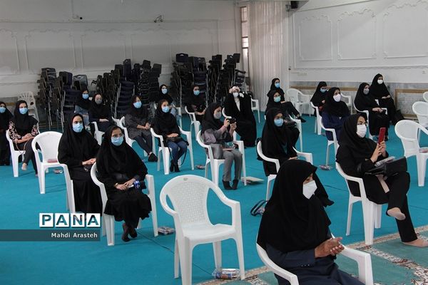 تقدیر ازرتبه‌های برترکنکورسال جاری دبیرستان استعدادهای درخشان