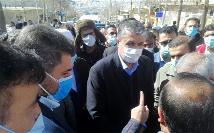 بازدید وزیر راه از منطقه زلزله‌زده سی‌سخت