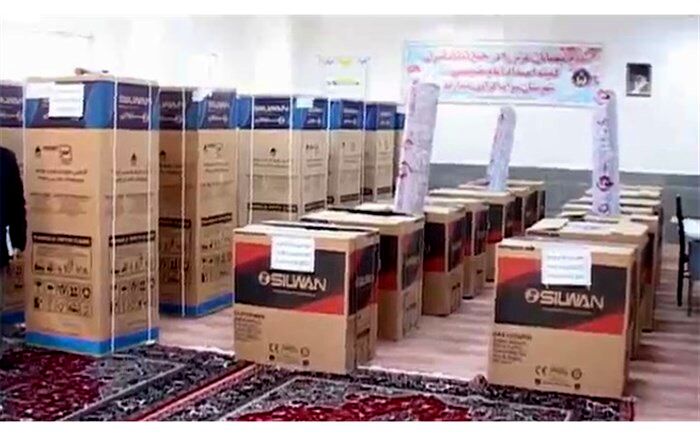 اهدای لوازم خانگی به نیازمندان سرابی