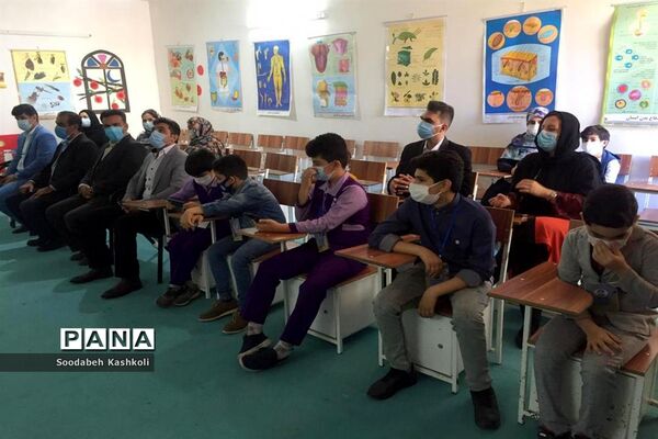 تقدیر از دانشمندان و پژوهشگران کوچک دبستان شهید کاوه بوشهر