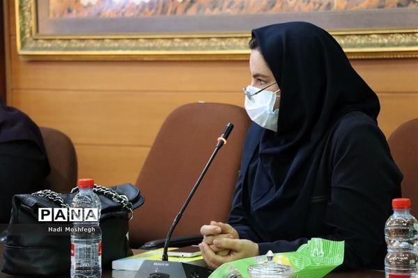 تجلیل از منتخبین استانی جشنواره الگوهای برتر تدریس درس تفکر و سبک زندگی و جشنواره تجارب برتر تربیتی در شیراز