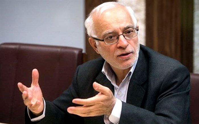 تلاش گروسی برای متقاعدسازی ایران