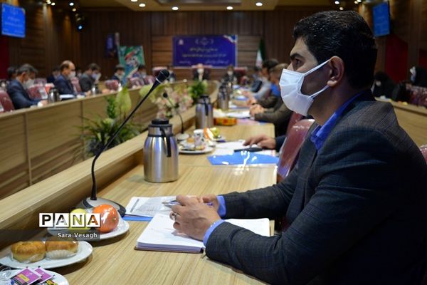 جلسه معاونان پرورشی مناطق 21 گانه شهرستان‌های تهران در شهریار