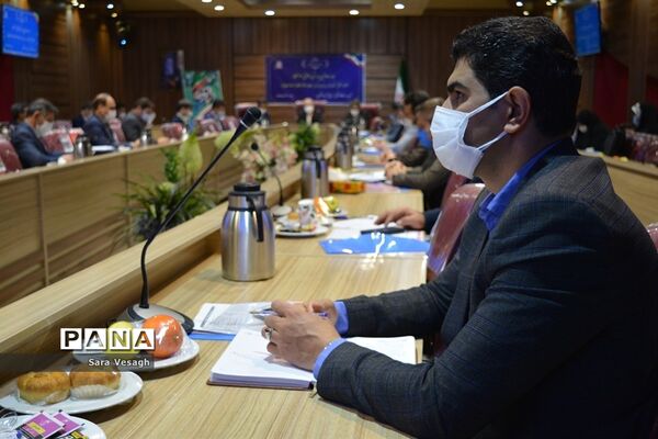 جلسه معاونان پرورشی مناطق 21 گانه شهرستان‌های تهران در شهریار