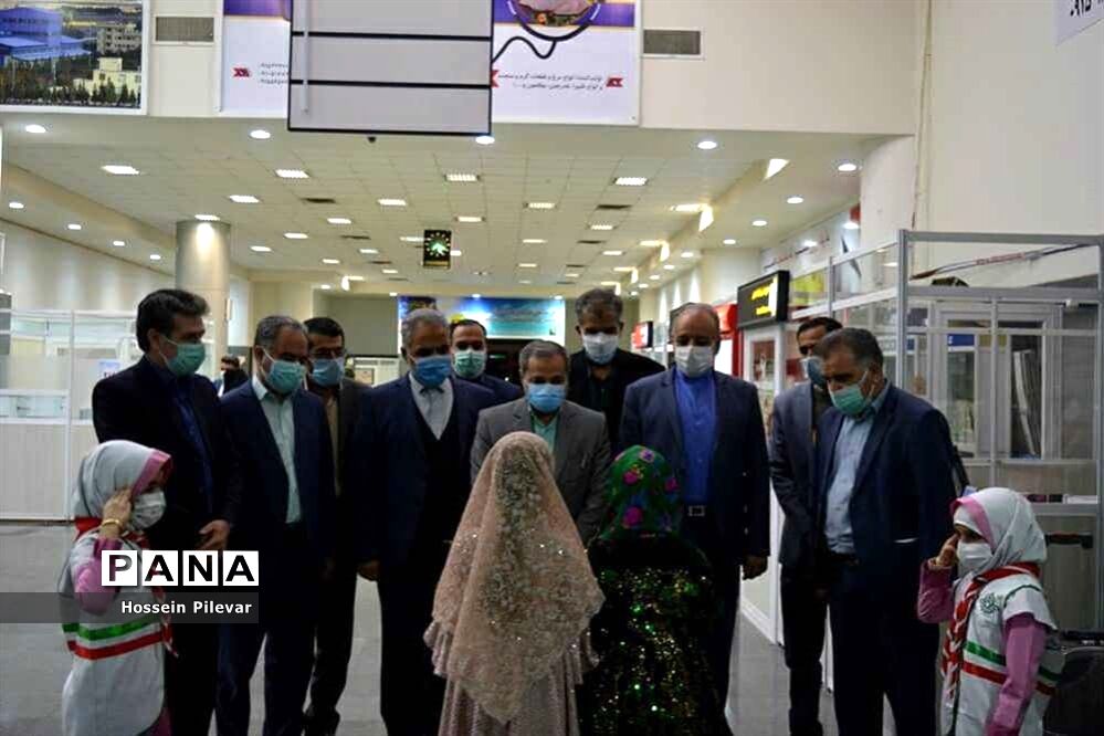 مراسم استقبال ازعلیرضا کاظمی معاون پرورشی فرهنگی وزارت آموزش و پرورش درفرودگاه بیرجند