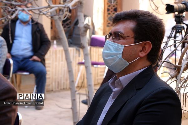 برگزاری مراسم جشن به مناسبت ولادت حضرت علی(ع)