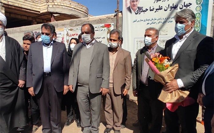 «علیرضا حیدری» قهرمان سابق کشتی جهان به جمع خیرین مدرسه‌ساز پیوست