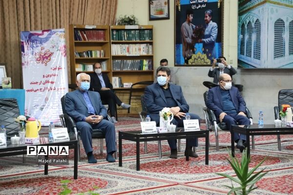 نشست هم‌اندیشی معاونان پرورشی ادوار پس از انقلاب آموزش و پرورش خراسان رضوی