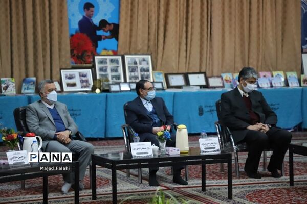 نشست هم‌اندیشی معاونان پرورشی ادوار پس از انقلاب آموزش و پرورش خراسان رضوی