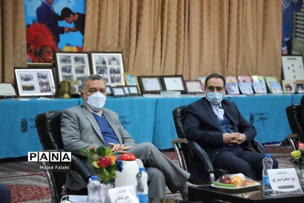 نشست هم‌اندیشی معاونان پرورشی ادوار پس از انقلاب آموزش و پرورش خراسان رضوی