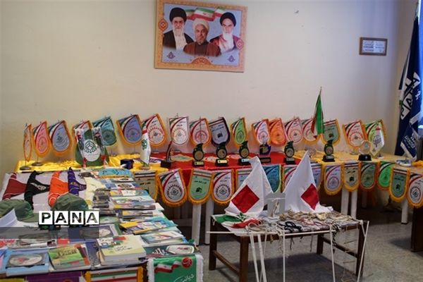 نمایشگاه دستاوردها و چکیده فعالیت‌های سازمان دانش‌آموزی استان کرمانشاه در سال 99