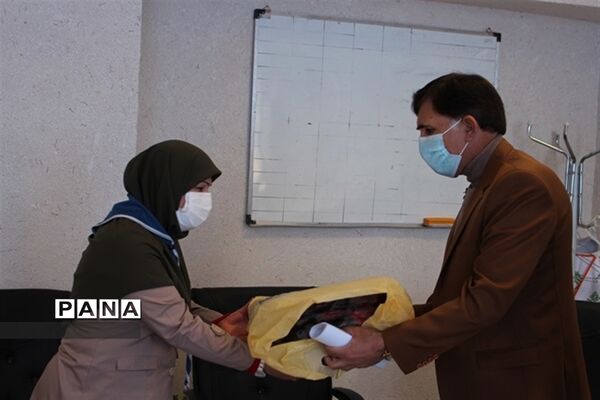 نمایشگاه دستاوردها و چکیده فعالیت‌های سازمان دانش‌آموزی استان کرمانشاه در سال 99