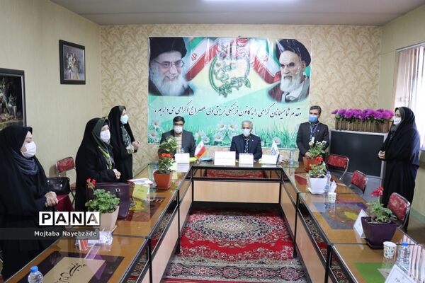 مرحله استانی مناظره ملی دانش‌آموزان دختر در مشهد