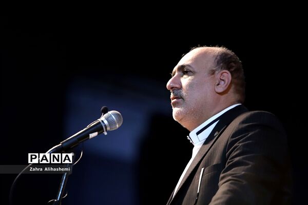 مراسم تجلیل از سی و هشتمین دوره مسابقات فرهنگی و هنری دانش‌آموزان شهر تهران