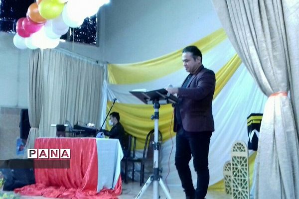 مراسم تقدیر از معاونان تربیتی منطقه خاورشهر به مناسبت هفته تربیت اسلامی