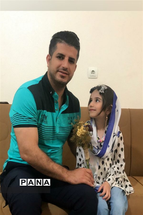 بزرگداشت مقام پدر توسط سازمان دانش آموزی شهرستان امیدیه