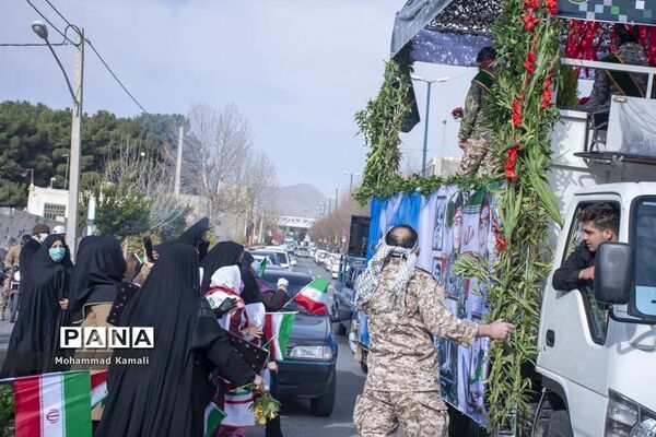 تشییع پیکر شهید گمنام در شهرهای محلات و نیم ور