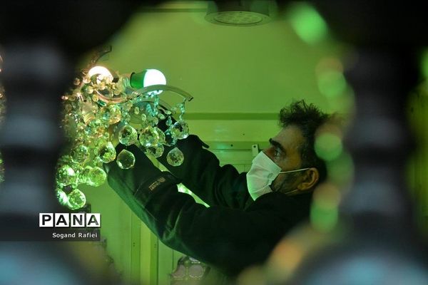 آستان مقدس شیخ‌‌صدوق شهرری عطر‌افشانی و غبار‌روبی شد