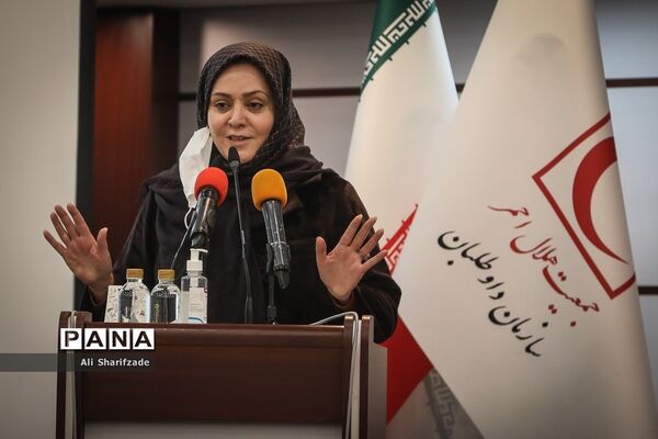 مراسم تقدیر از خیریه‌ها و تشکل‌های مردم نهاد همکار با جمعیت هلال احمر