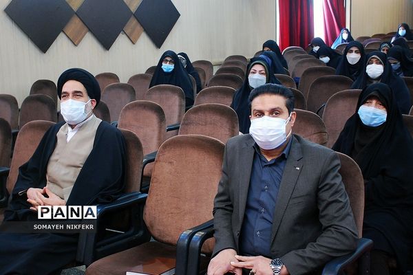 تقدیر از مربیان و معاونان پرورشی  مقطع ابتدایی آموزش و پرورش ناحیه یک ری