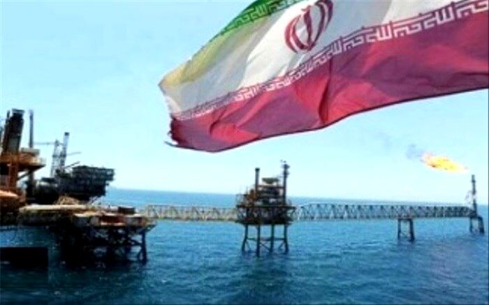ادعای یک رسانه: ایران با پالایشگاه‌های آسیایی برای فروش نفت تماس گرفته است