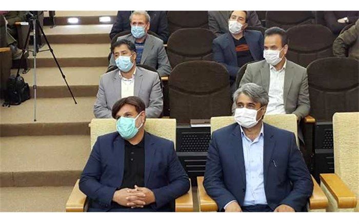 معلم خوزستانی 50 عدد تبلت به شهرستان نیشابور اهداء کرد