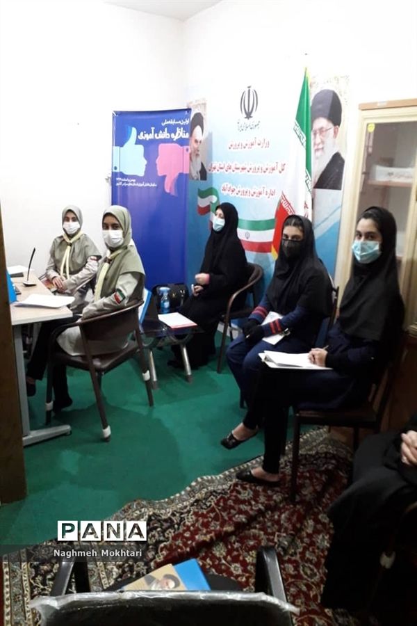 مرحله نیمه نهایی مسابقات مناظره دانش‌آموزی در شهرستان‌های تهران