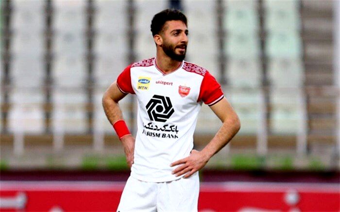 منصوریان: جریمه 20 میلیونی مهاجم پرسپولیس را من می‌دهم