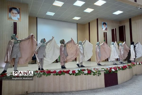 تمرین گروه سرود نمایشی پیشتازان به‌مناسبت هفته تربیت اسلامی و امور تربیتی