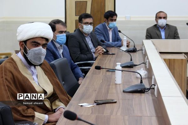 دیدار کارکنان حوزه معاونت پرورشی آموزش و پرورش کهگیلویه و بویراحمد با نماینده و لی فقیه