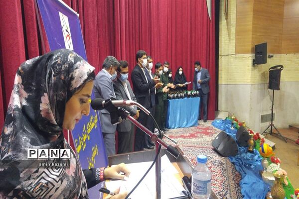 آیین تجلیل از قهرمانان و مدال آوران مسابقات ورزشی آموزشگاه‌های کشور در داراب
