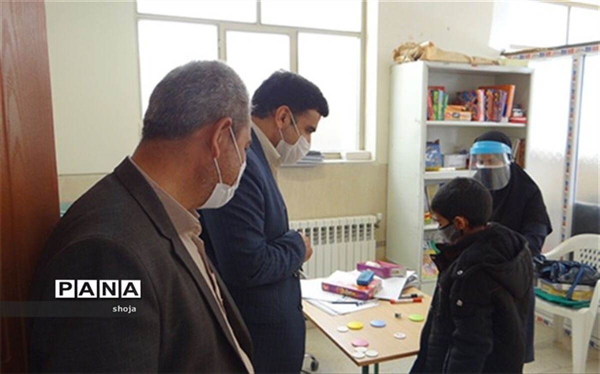 بازدید مدیرآموزش و پرورش از مرکز اختلالات یادگیری مهتاب
